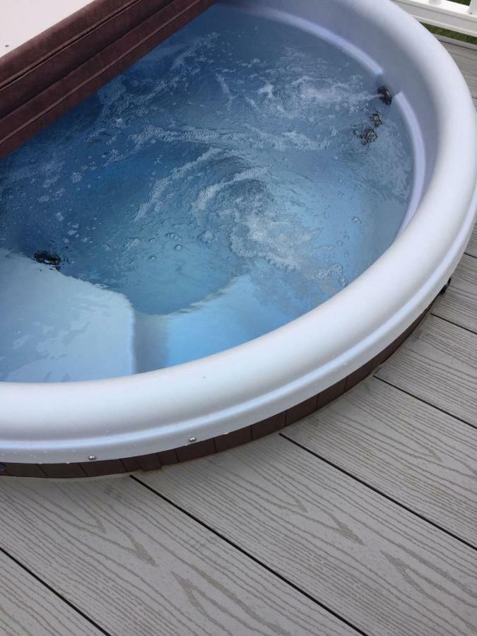 Hot Tub Hols 61 Kingfisher Court Hotel แททเทอร์ชอล ภายนอก รูปภาพ